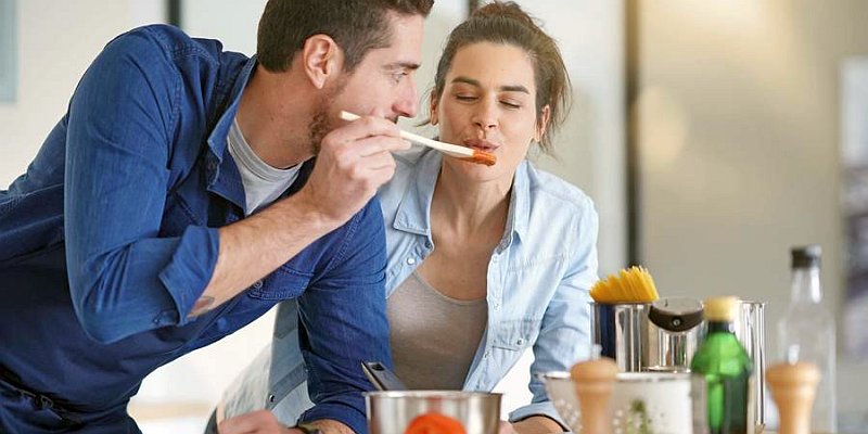 Herd an, Stress aus: Happy Food frisch zubereiten und natürliche Zutaten genießen