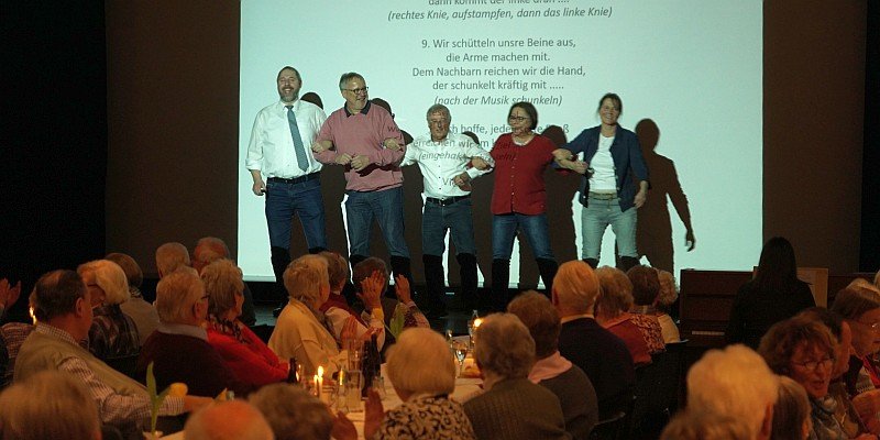 Gut besuchte Frühlingsfeier der Senioren im Haus am Eberbach