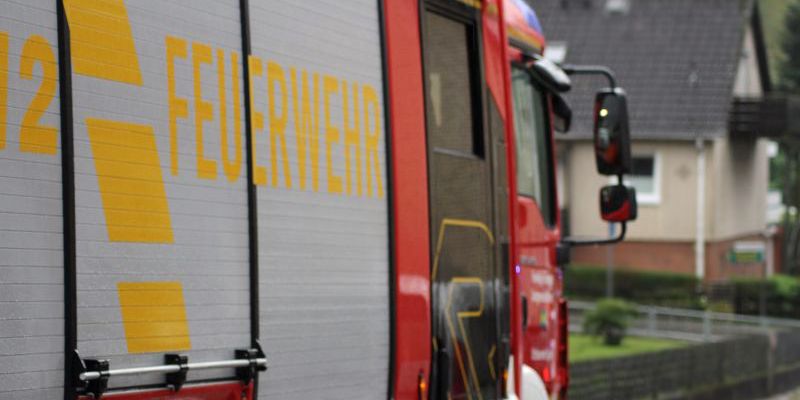 Feuerwehr im Einsatz: Verschmorte Starkstromdose in Holzen