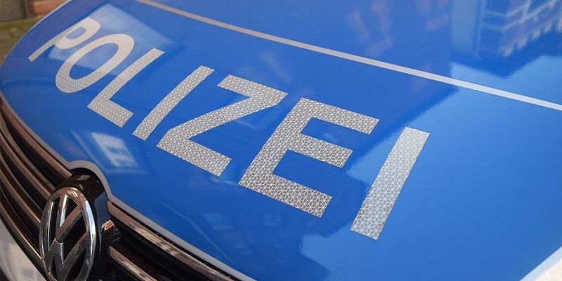 Polizei durchsucht nach vorangegangener Bedrohung Wohnhaus in Kirchbrak
