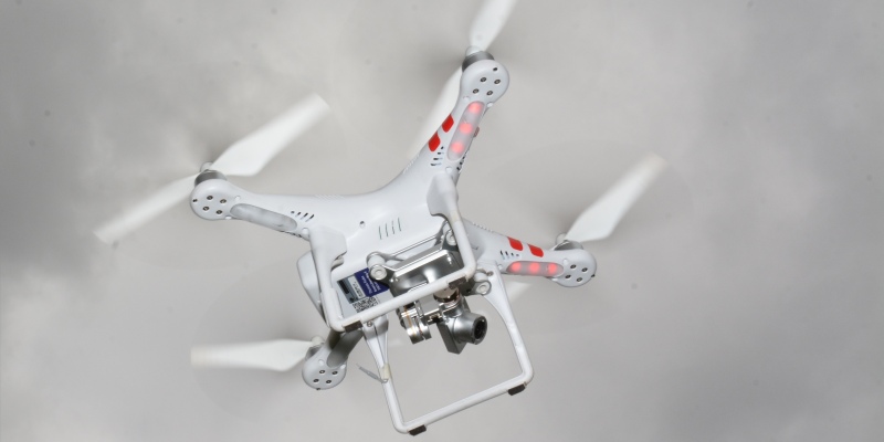 Rettungshubschrauber und Drohne suchen nach vermisstem Segelflieger