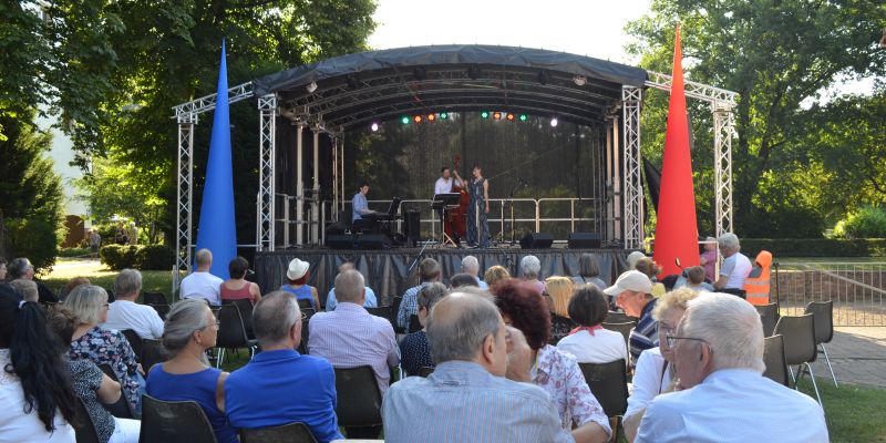 Münchhausenstadt Bodenwerder lädt zum beliebten „Jazz im Park“