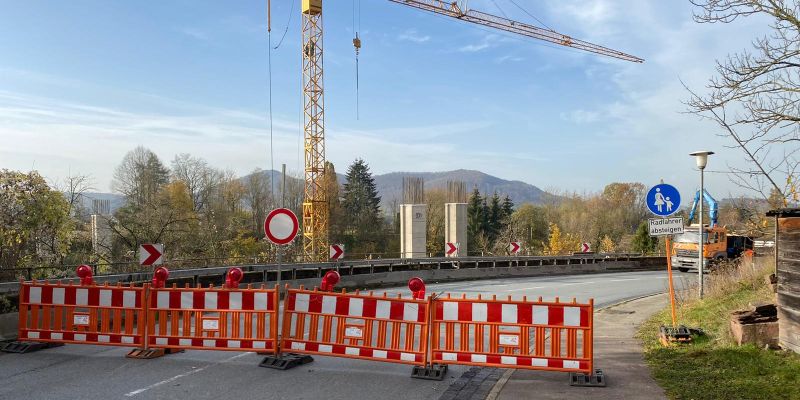 B64 zwischen Amelungsborn und Negenborn seit heute voll gesperrt