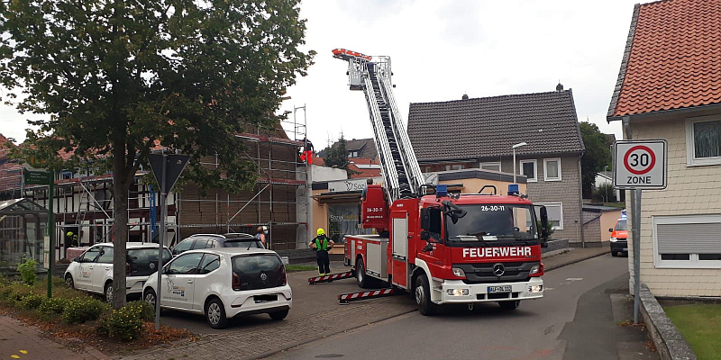 Anspruchsvoller Tragehilfe-Einsatz für die Feuerwer Delligsen