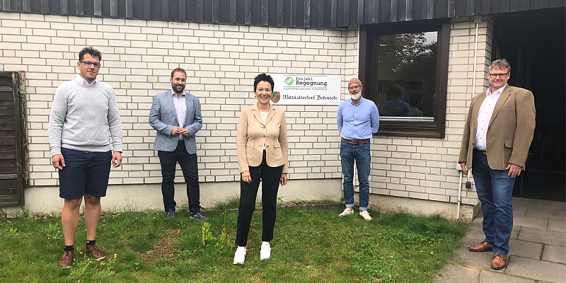 Sabine Tippelt und Johannes Schraps besuchen Jugendbildungsstätte in Fürstenberg