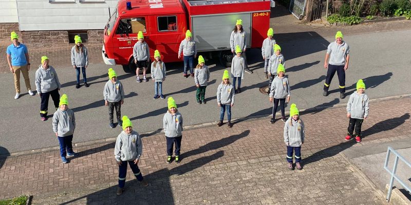 Hamburger Unternehmen stattet „Vogler Eulen“ mit neuem Outfit aus