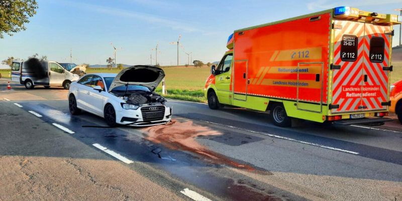 Hoher Sachschaden bei Fahrzeug-Zusammenstoß in Kreipke