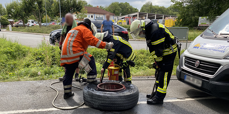 Lkw-Bremse läuft heiß und führt zu Feuerwehreinsatz