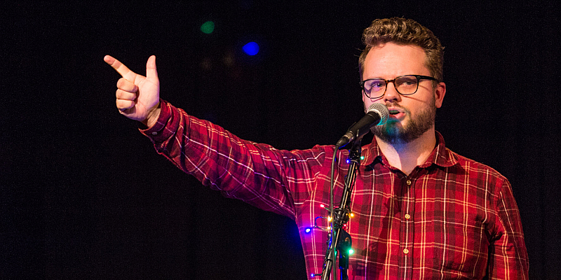 ACHTUNG: HALTUNG! Fünf starke Profis für den Poetry Slam im Weserrenaissance Schloss Bevern