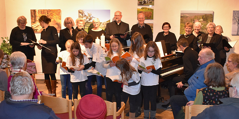 Kein Schnee –Adventskonzert mit Abschlepphilfe? MKV-Stadtoldendorf startet feierlich und humorvoll in die besinnliche Jahreszeit