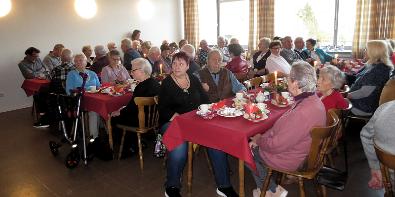 Seniorenweihnachtsfeier in Lenne im Dorfgemeinschaftshaus