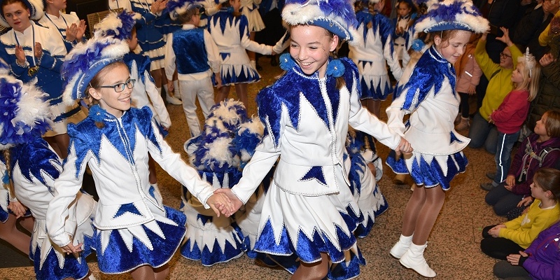 Karneval-Sessionsstart in Beverungen: Viel Resonanz und Programm bei der Proklamation der Prinzenpaare