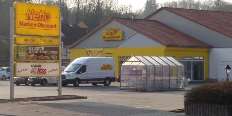 Einbrecher steigen über Dach in Netto-Markt