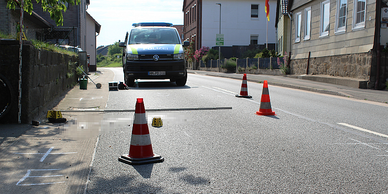 Schwerstverletzter Radfahrer identifiziert - Unfallopfer nach Not-OP außer Lebensgefahr