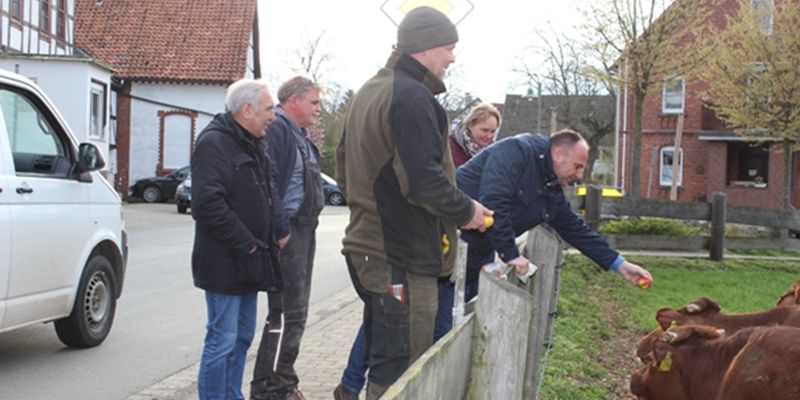 Landwirtschaftlichen Gegebenheiten auf der Ottensteiner Hochebene - Landratskandidaten Michael Schünemann zu Besuch in Lichtenhagen