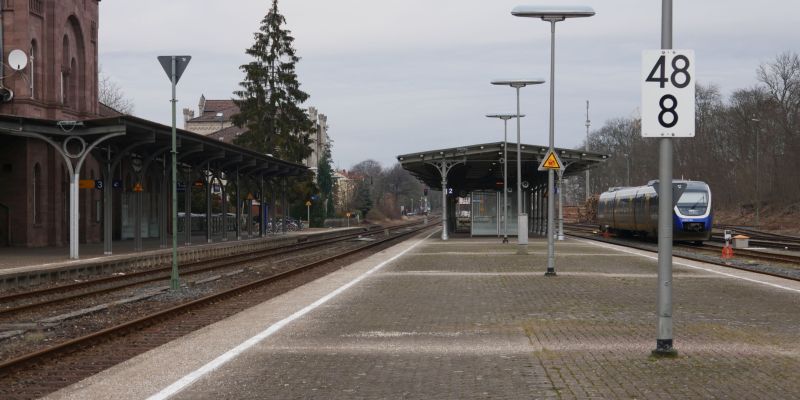 Bauarbeiten der DB Netz AG führen zu Fahrtzeitabweichungen auf der Linie Paderborn Hbf und Holzminden vom 13. Juni bis 5. Juli