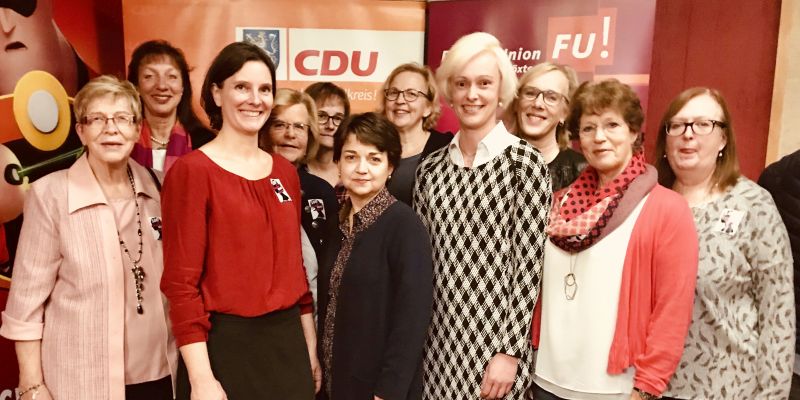 Frauen dürfen nicht nur wählen sondern auch gewählt werden! Frauen Union will Frauen bestärken Politik zu machen und Führungspositionen zu übernehmen 