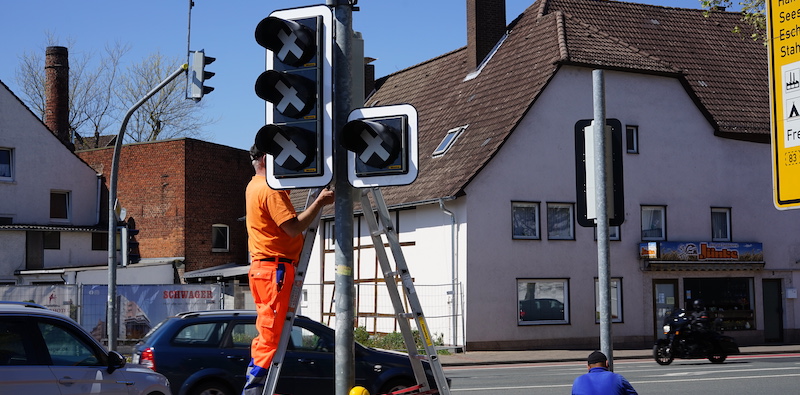 Stadt rüstet auf: Neue LED-Ampelanlagen im Bereich Haarmannplatz 