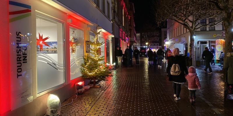 Lichterglanz in Holzmindener Innenstadt: Buntes Programm zum Latenightshopping