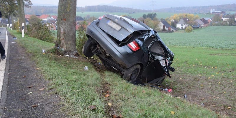 Tödlicher Unfall bei Ottenstein: Schwangere Fahrerin verunglückt 