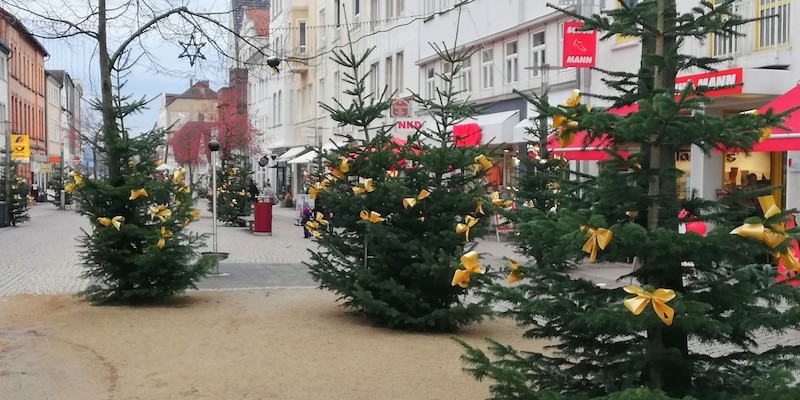 Drei Buden in der Oberen Straße: Weihnachtsduft in der Fußgängerzone von Holzminden