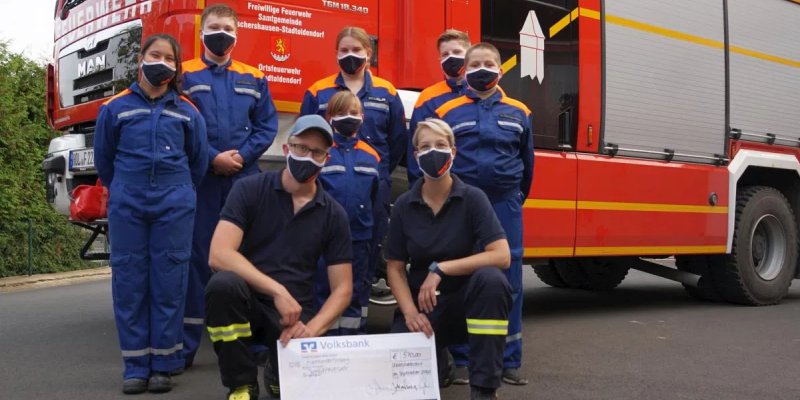 Volksbank eG unterstützt die Kinder- und Jugendfeuerwehr Stadtoldendorf