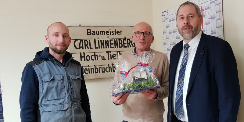 Gratulant zum 100-jährigen Firmenjubiläum vom Natursteinwerk Linnenberg